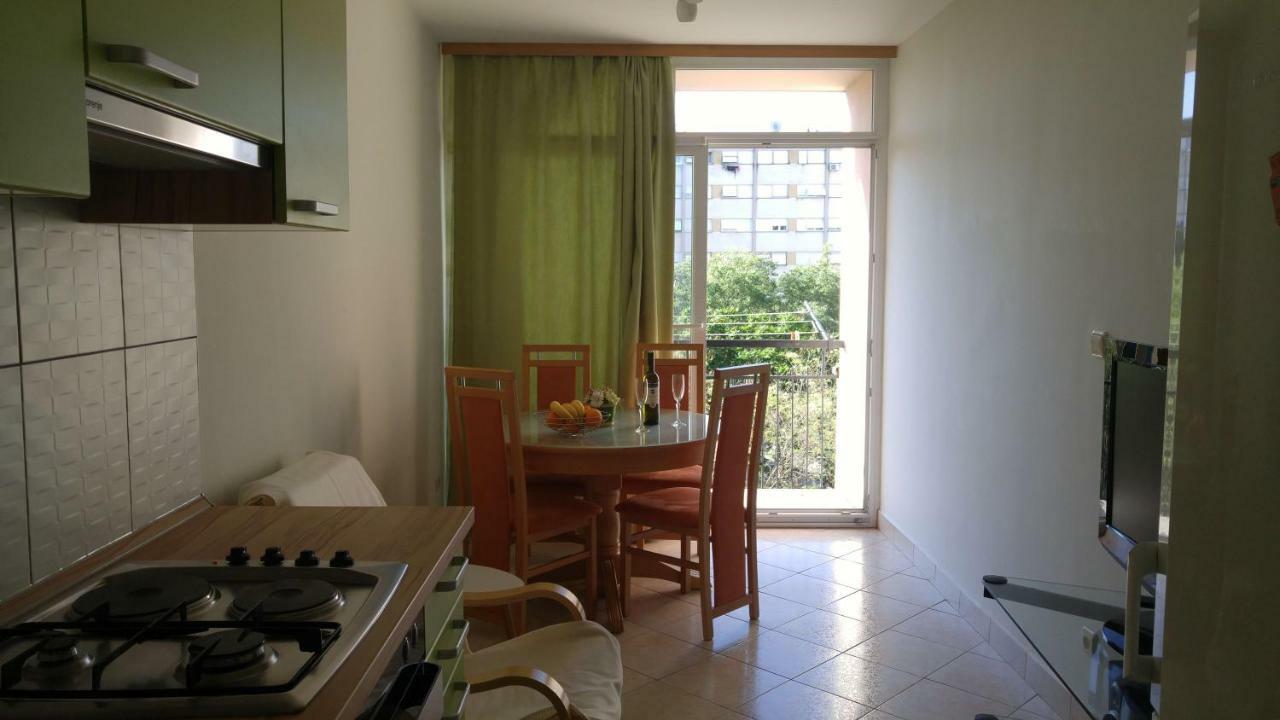 Two Bedroom Apartment Near Beach And Center Spalato Esterno foto