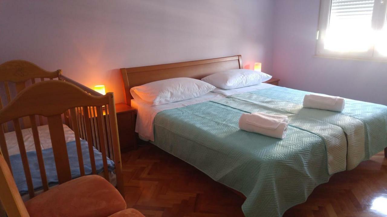 Two Bedroom Apartment Near Beach And Center Spalato Esterno foto