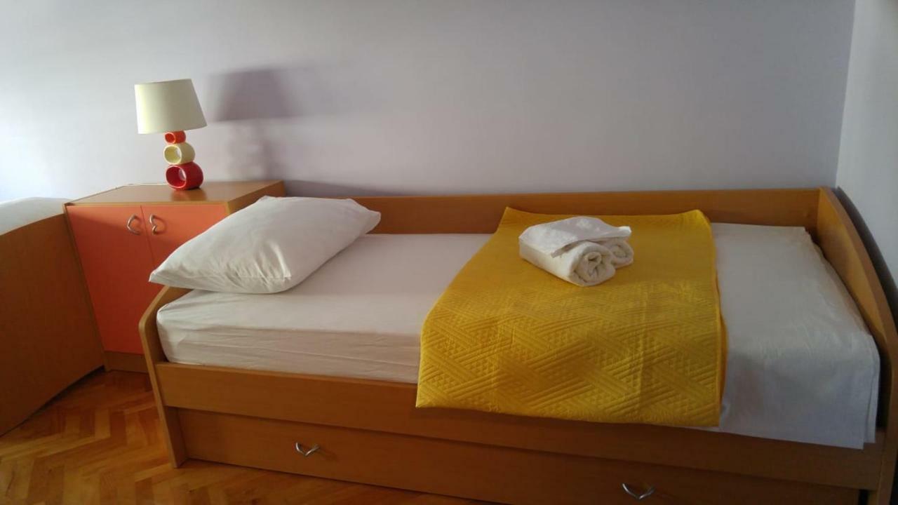 Two Bedroom Apartment Near Beach And Center Spalato Esterno foto
