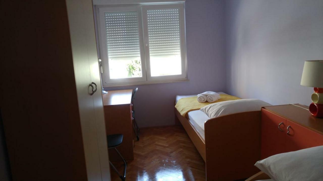 Two Bedroom Apartment Near Beach And Center Spalato Esterno foto